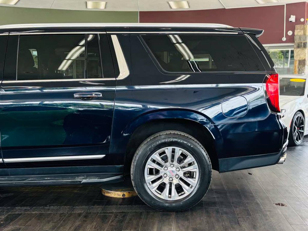 Used 2021 GMC Yukon XL Denali w/ Advanced Technology Package AWD/4WD image 14