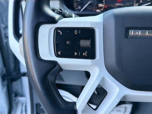 Used 2023 Land Rover Defender 110 SE image 38