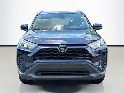 Used 2022 Toyota RAV4 XLE w/ Carpet Mat Package (TMS) FWD image 3