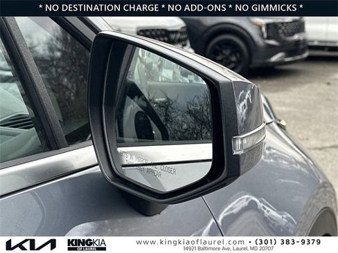 Used 2025 Kia Sportage EX image 15