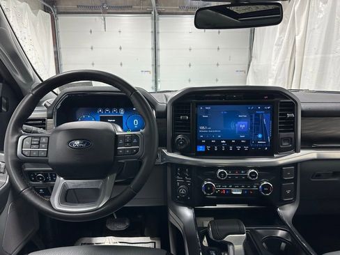 Used 2025 Ford F150 Lariat w/ Equipment Group 501A Mid image 17