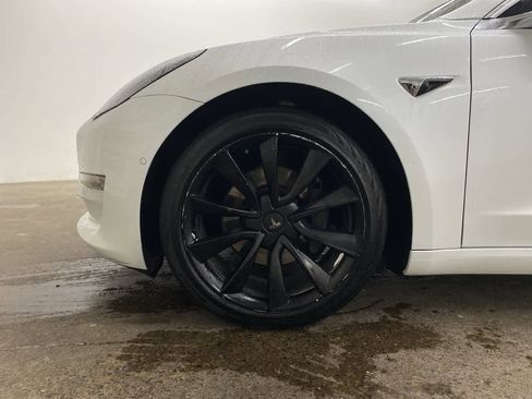Used 2018 Tesla Model 3 image 10