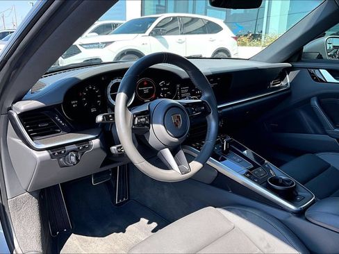 Used 2021 Porsche 911 Carrera RWD image 15