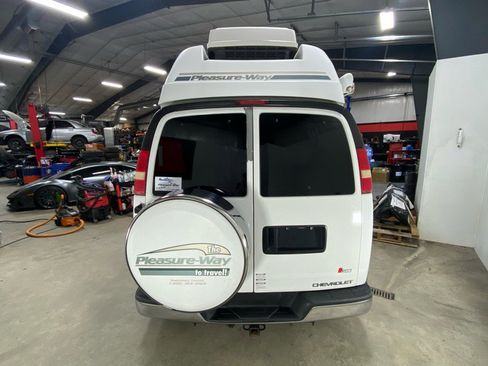 Used 2003 Chevrolet Express 3500 Extended image 6