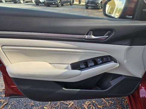 Used 2023 Nissan Altima 2.5 SL image 21