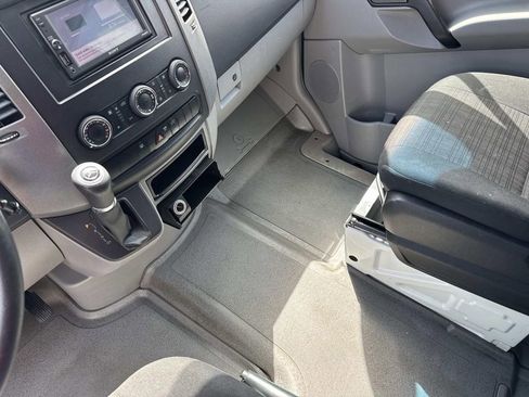Used 2016 Mercedes-Benz Sprinter 2500 image 25