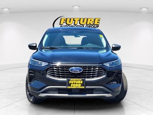 Used 2024 Ford Escape Active w/ Tech Pack #1 AWD/4WD image 2