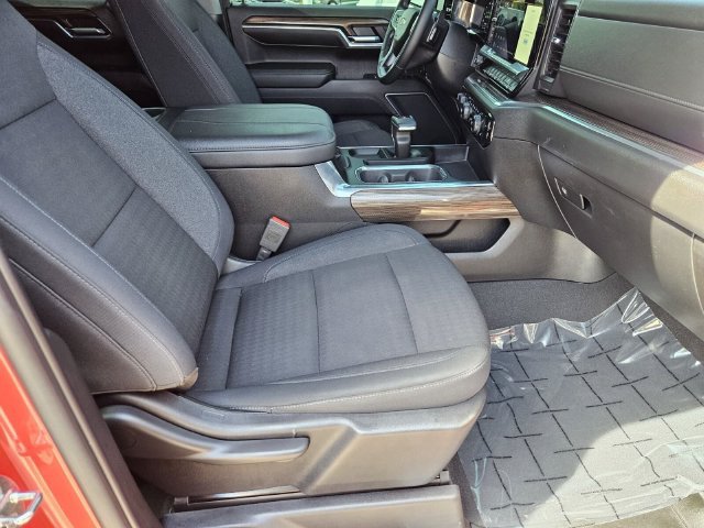 Used 2024 Chevrolet Silverado 1500 LT RWD image 12