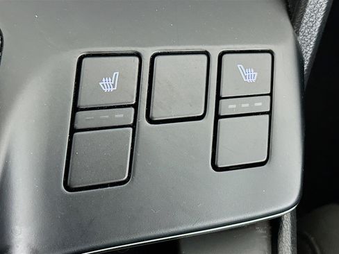 Used 2025 Kia Sportage LX image 25