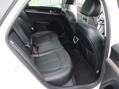 Used 2023 Kia K5 EX w/ EX Premium Package FWD image 12