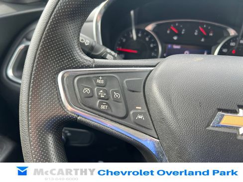 Used 2020 Chevrolet Equinox LT AWD/4WD image 12