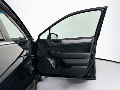 Used 2017 Subaru Outback 2.5i Premium image 31