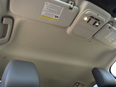 New 2026 Ford Explorer Active w/ Active Comfort Package image 26