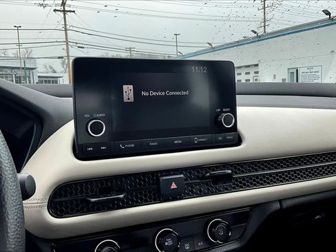 Used 2023 Honda HR-V LX image 32