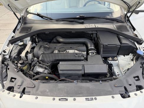 Used 2013 Volvo S60 T5 image 24
