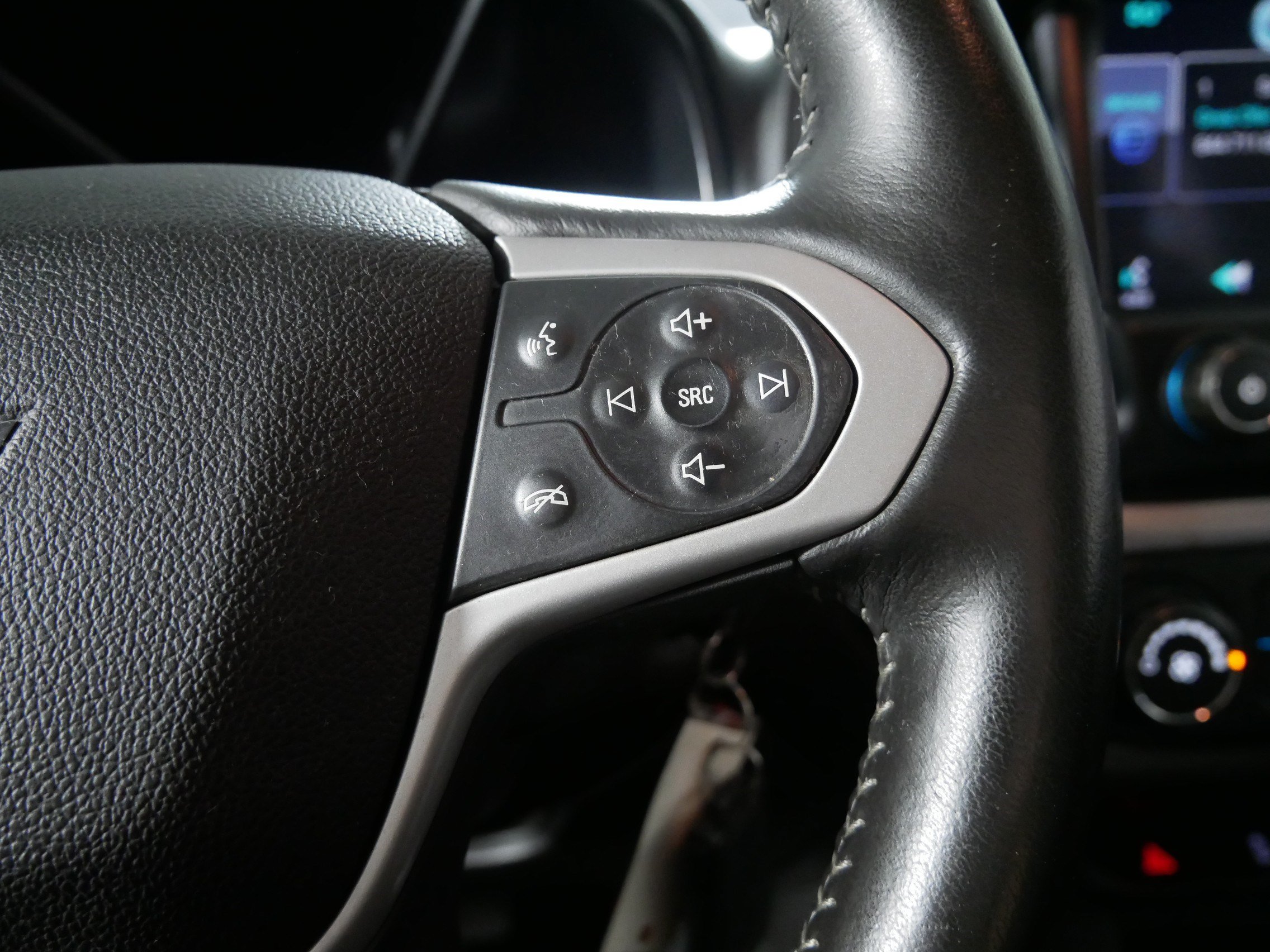 Used 2015 Chevrolet Colorado LT w/ LT Convenience Package AWD/4WD image 28