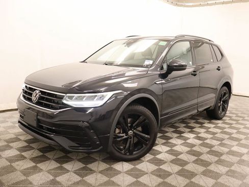 Used 2023 Volkswagen Tiguan SE R-Line AWD/4WD image 1