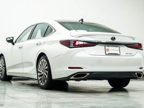 Used 2022 Lexus ES 350 Ultra Luxury w/ Accessory Package 2 FWD image 11