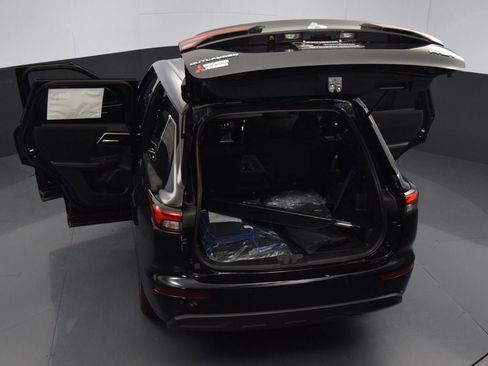 New 2025 Mitsubishi Outlander ES image 39