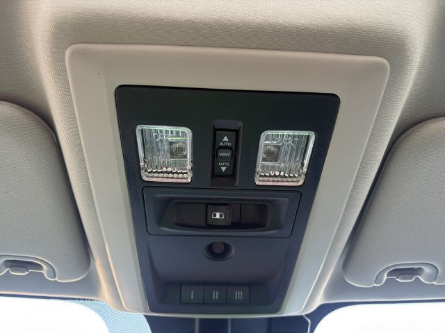 Used 2018 RAM 1500 Sport w/ Sport Premium Group AWD/4WD image 21