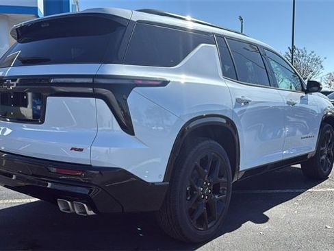 New 2026 Chevrolet Traverse RS image 7
