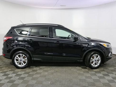 Used 2018 Ford Escape SE image 13