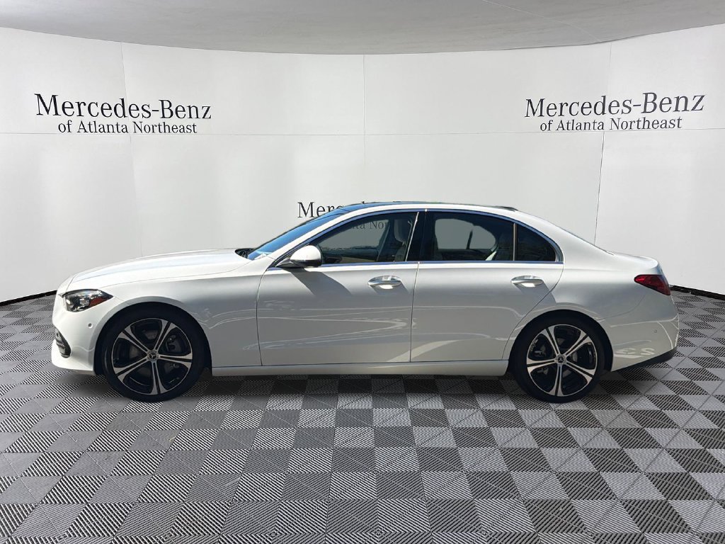 Used 2023 Mercedes-Benz C 300 Sedan image 4