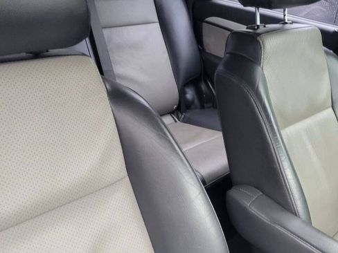 Used 2010 Chevrolet Aveo5 LT FWD image 12