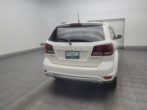 Used 2018 Dodge Journey Crossroad FWD image 7