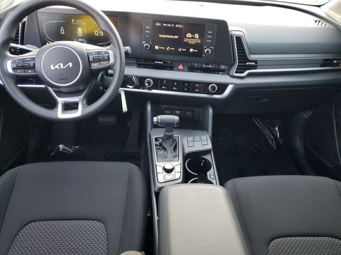 Certified 2025 Kia Sportage LX image 14