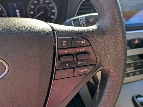 Used 2015 Hyundai Sonata SE w/ Option Group 09 FWD image 14