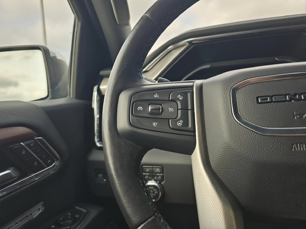 Used 2023 GMC Sierra 1500 Denali w/ Technology Package AWD/4WD image 36