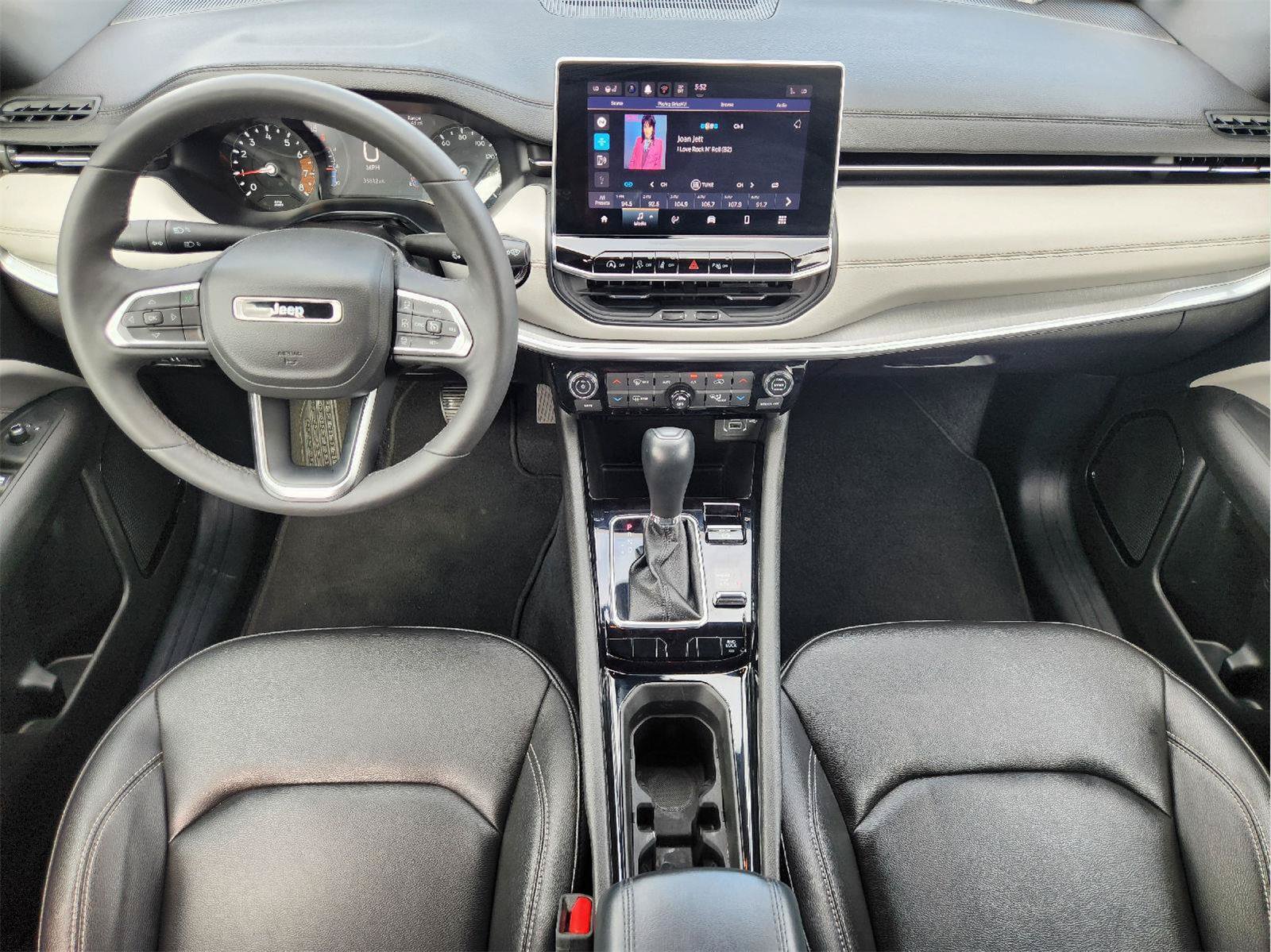 Used 2025 Jeep Compass Limited AWD/4WD image 25