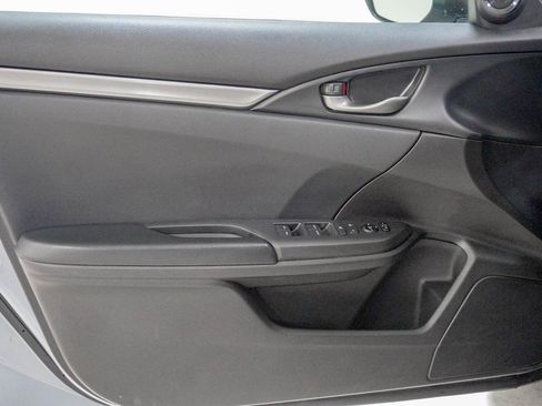 Used 2020 Honda Civic Sport image 17