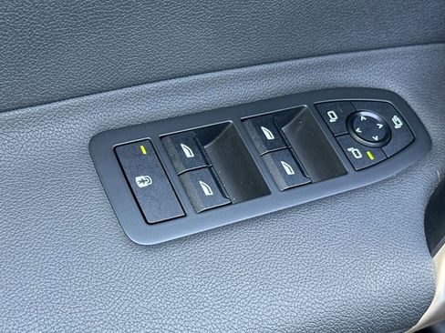 Used 2024 BMW iX xDrive50 w/ Sport Package image 11