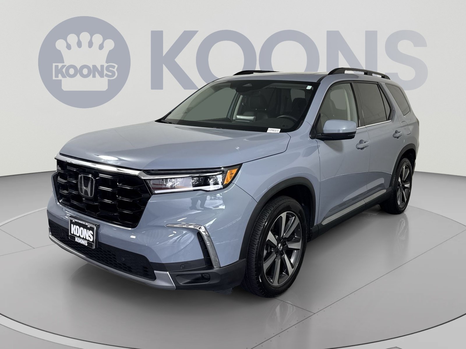 Used 2023 Honda Pilot Touring image 1