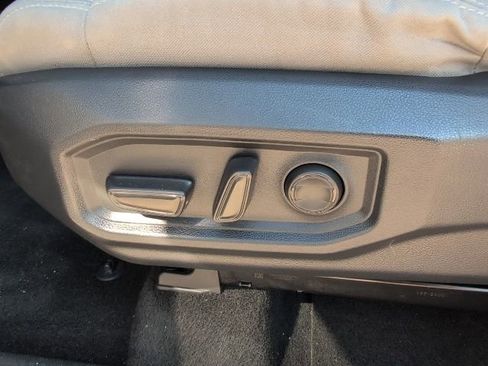Used 2025 Toyota Tundra SR5 AWD/4WD image 13