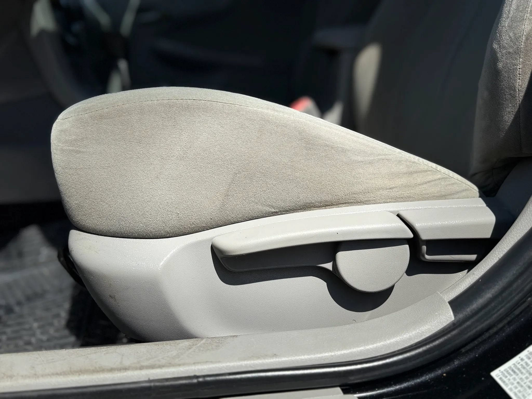 Used 2012 Toyota Corolla LE FWD image 26