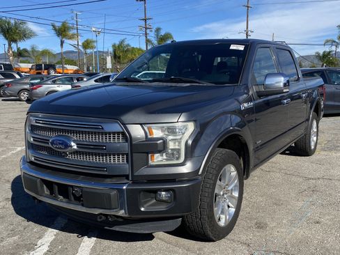 Used 2016 Ford F150 Platinum w/ Equipment Group 701A Luxury image 2