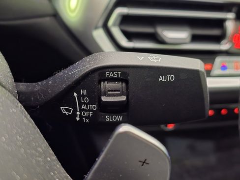 Used 2021 BMW 330i xDrive Sedan w/ M Sport Package image 22