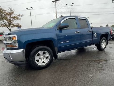 Used 2017 Chevrolet Silverado 1500 LT w/ All Star Edition AWD/4WD image 4