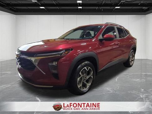 Certified 2024 Chevrolet Trax LT w/ Driver Confidence Package FWD image 4