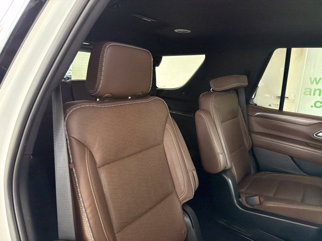 Used 2022 Chevrolet Tahoe High Country RWD image 26