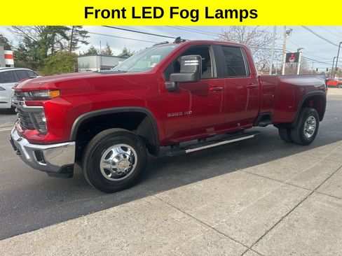 Used 2024 Chevrolet Silverado 3500 LT w/ Convenience Package AWD/4WD image 8