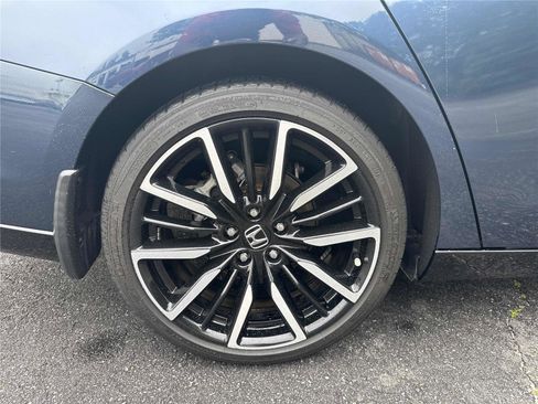 Used 2023 Honda Accord Touring image 32