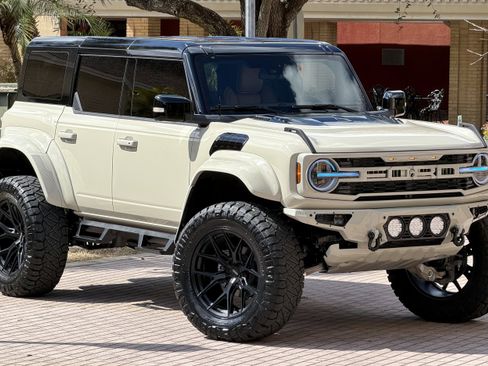 Used 2025 Ford Bronco Raptor AWD/4WD image 28