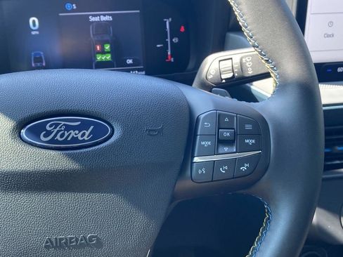 Certified 2025 Ford Maverick Lobo AWD/4WD image 33