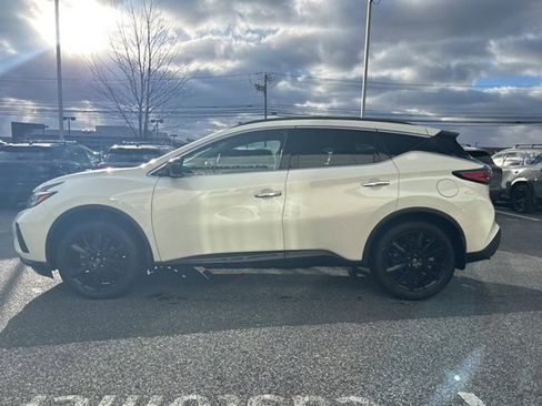Used 2024 Nissan Murano SV w/ SV Midnight Edition Package image 4