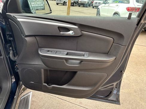 Used 2012 Chevrolet Traverse LT w/ LPO, 'HIT The Road' Package AWD/4WD image 17