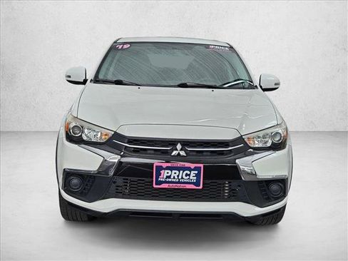 Used 2019 Mitsubishi Outlander Sport ES FWD image 2